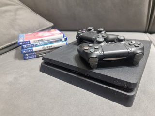 VIND PLAYSTATION 4 SLIM, 2 JOYSTICK + JOCURI