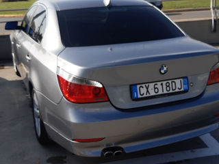 BMW 5 Series foto 1