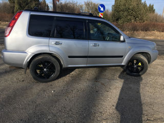 Nissan X-Trail foto 4