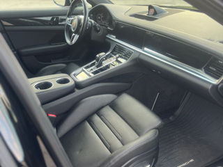 Porsche Panamera foto 8