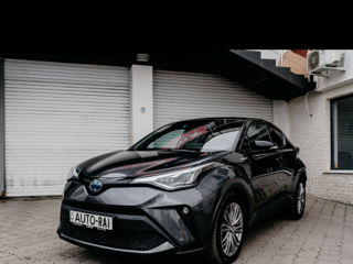 Toyota C-HR foto 2