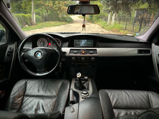 BMW 5 Series foto 9