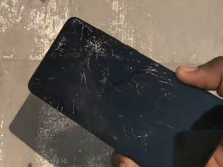 Xiaomi RedMi 5 Sticla este crăpata – adă-l la reparat! foto 1