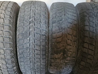 215/60 R17