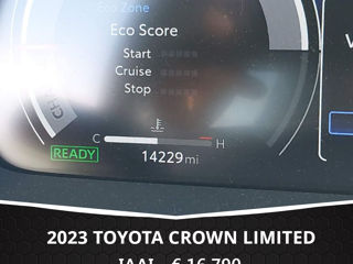 Toyota Crown foto 6