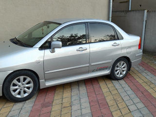 Suzuki Liana foto 10