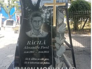 Monument din granit negru de calitate superioara 6600 L. foto 8