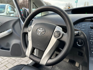 Toyota Prius foto 11