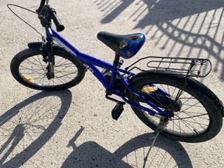 Продам детский велосипед диаметр колес 20 foto 2