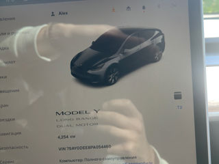 Tesla Model Y foto 5