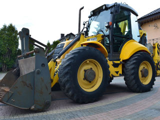 New Holland B foto 1