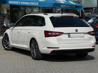 Skoda Superb foto 5