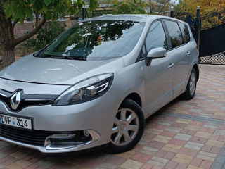 Renault Grand Scenic foto 9