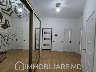 Apartament cu 2 camere, 70 m², Botanica, Chișinău foto 7