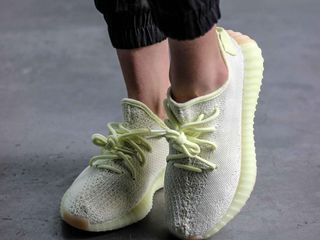 Adidas Yeezy Boost 350 V2 "Butter" Women's foto 8