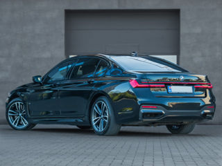 BMW 7 Series foto 8