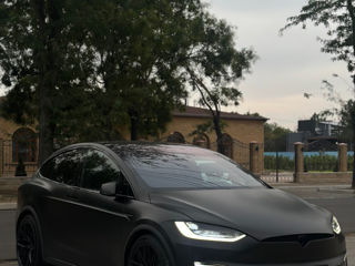 Tesla Model X foto 1