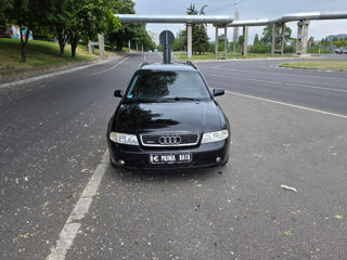 Audi A4 foto 1