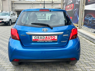 Toyota Yaris foto 4