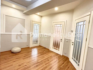 Apartament cu 2 camere, 67 m², Centru, Chișinău foto 6