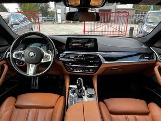 BMW 5 Series foto 10