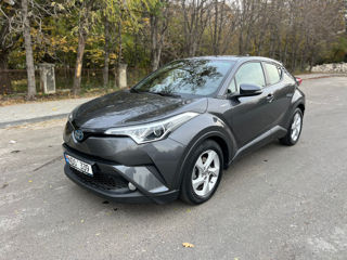 Toyota C-HR foto 3