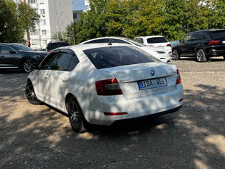 Skoda Octavia foto 3