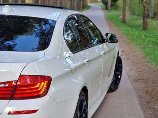 BMW 5 Series foto 5