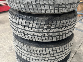 215/60r16