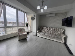 Apartament cu 2 camere, 72 m², Poșta Veche, Chișinău foto 3