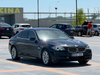 BMW 5 Series foto 1