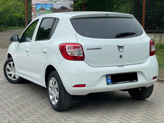 Dacia Sandero foto 3