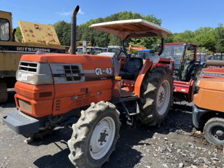 Se vinde Tractor Kubota	GL-43 cu freza de sol foto 1