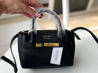 Продам сумку от Guess! Оригинал!