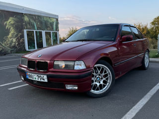 BMW 3 Series foto 1