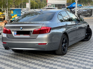 BMW 5 Series foto 5