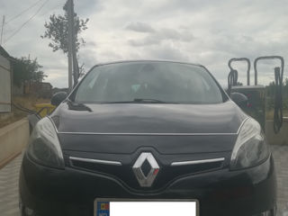 Renault Grand Scenic фото 1