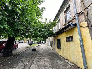 O cameră, 30 m², Centru, Chișinău foto 4