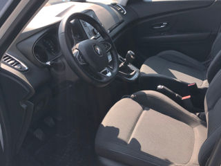 Renault Grand Scenic foto 10