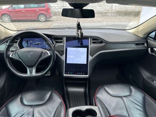 Tesla Model S foto 7