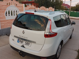 Renault Grand Scenic foto 4