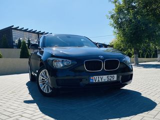 BMW 1 Series foto 1