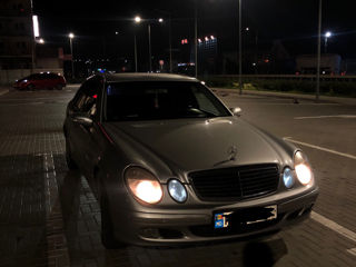 Mercedes E-Class foto 9