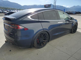 Tesla Model X foto 3