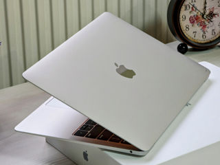 MacBook Air Retina 2020 (Core i5 8210Y/16Gb Ram/512Gb SSD/Iris Plus Graphics/30 Cycles/13.3" Retina) foto 10