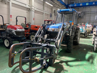 Se vinde tractor Iseki TG-37F (Cabina + incarcator frontal+freza )