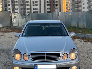 Mercedes E-Class foto 5