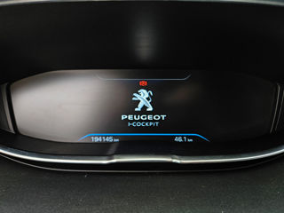 Peugeot 5008 фото 9