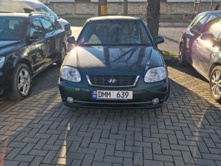 Hyundai Accent foto 2