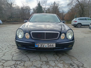 Mercedes E-Class foto 6